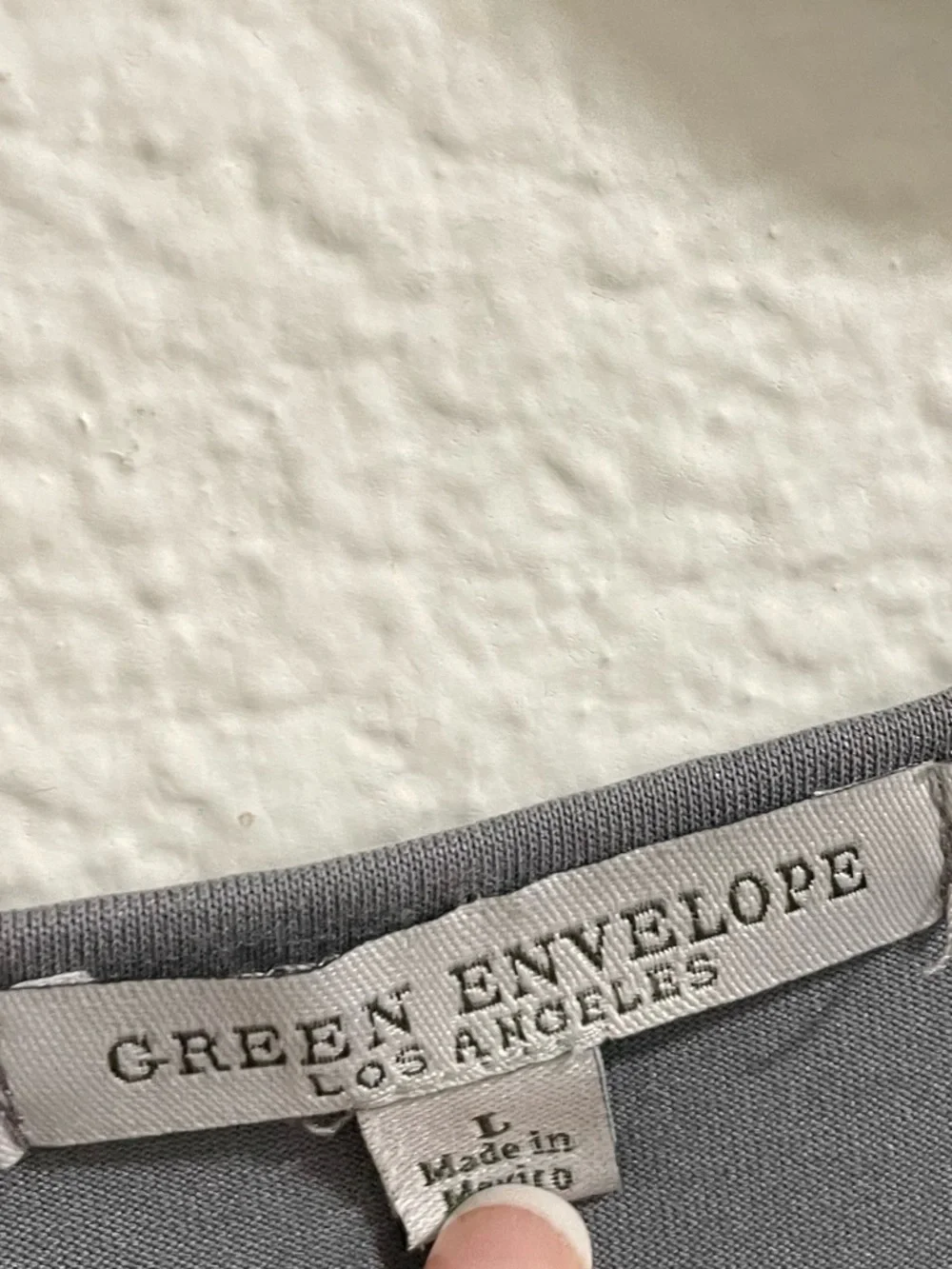 Green Envelope Women's Short Sleeve Relaxed Crewneck Top - Gray